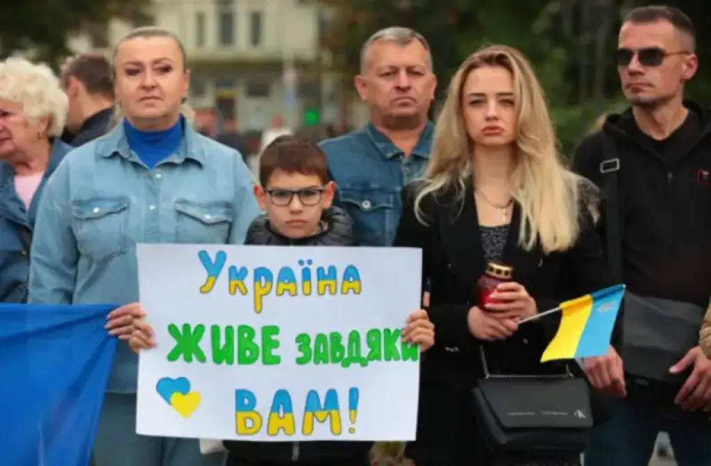 У Києві щодня проводитимуть «Хвилину мовчання» на честь полеглих захисників