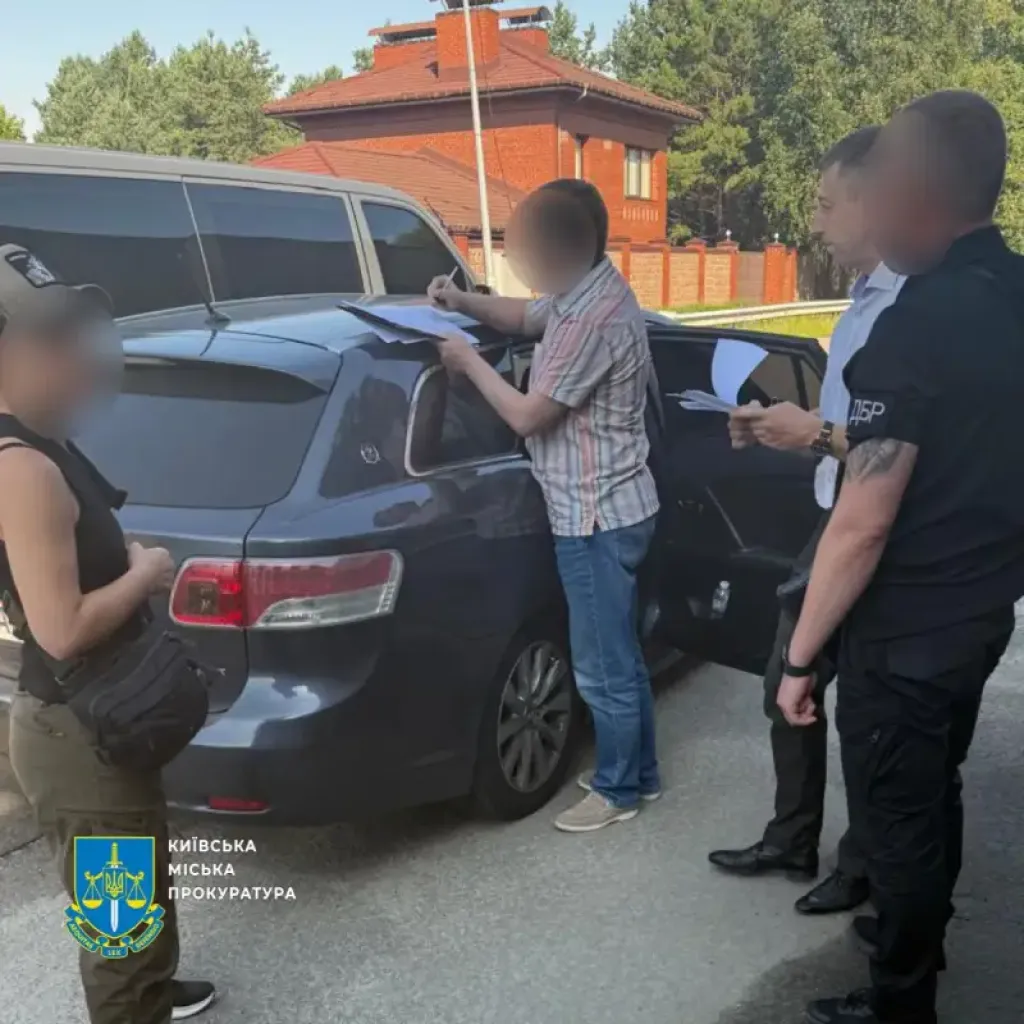 “Батальйон Хрещатик”: ДБР розслідує схеми фіктивної служби депутатів Київради