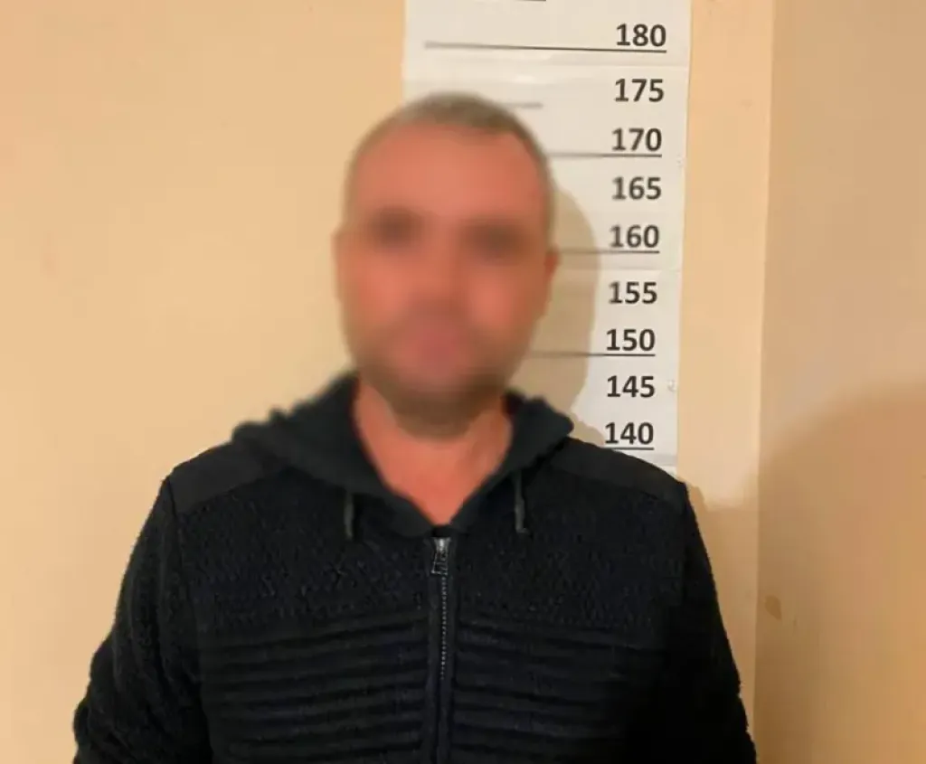 У Києві судитимуть двох чоловіків за жорстокий напад та залишення потерпілого в небезпеці