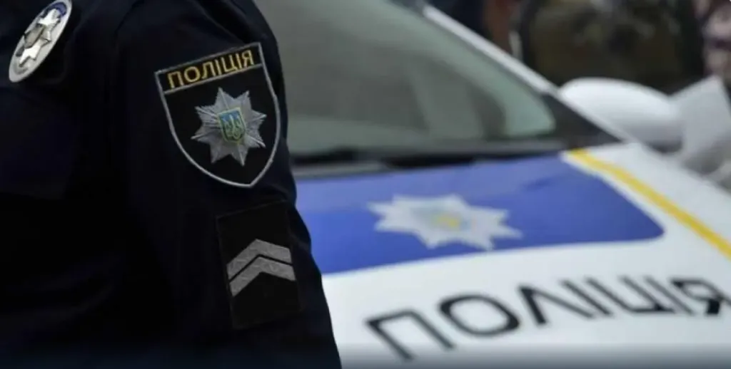 У центрі Києва поліція врегульовувала суперечку колишнього подружжя за автомобіль