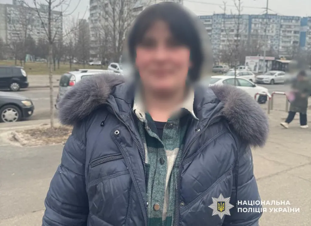 У Києві нетвереза жінка підпалила два авто: суд призначив три роки ув’язнення