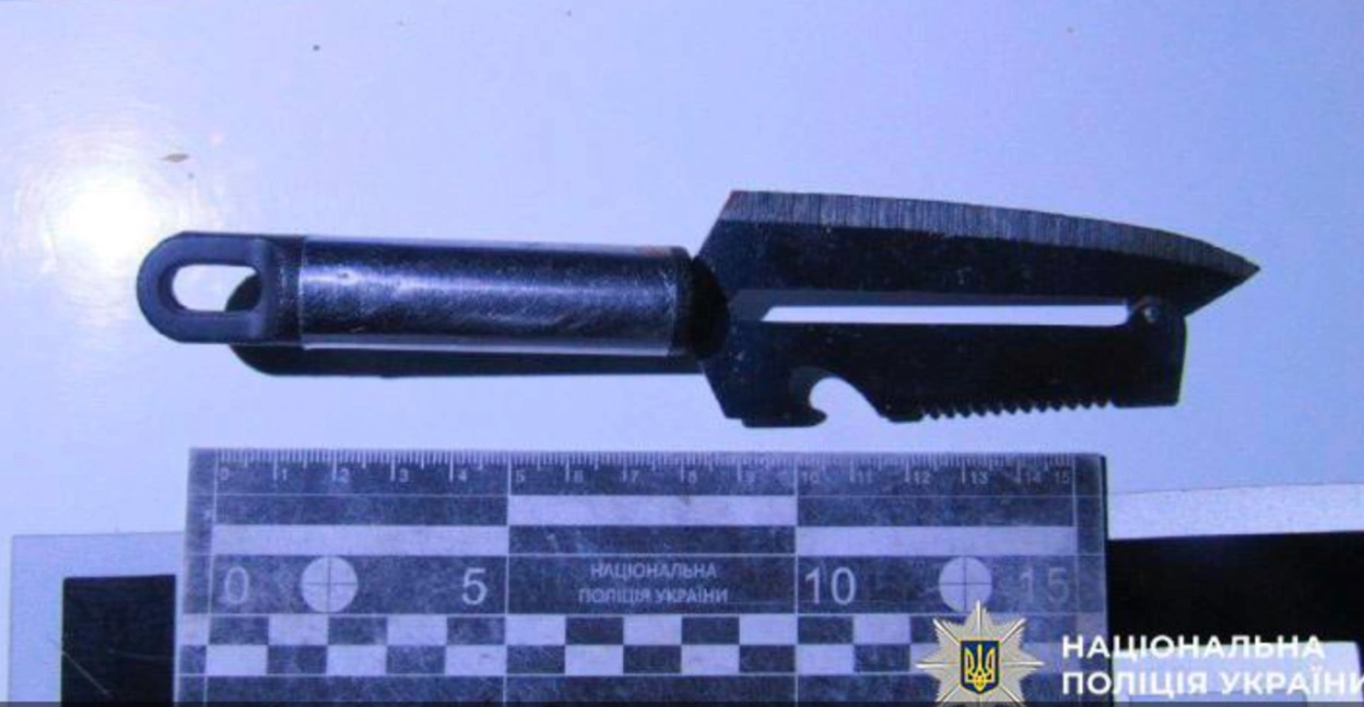 У Києві затримали двох нападників, які пограбували військовослужбовця