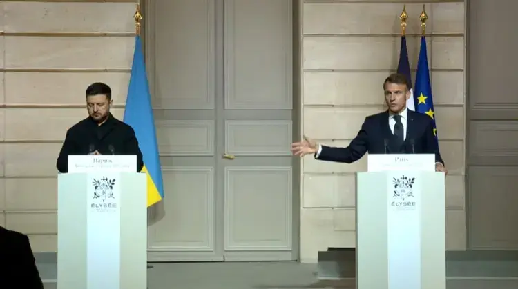 Зеленський у Парижі: мирний план США, гарантії безпеки та майбутній наступник Єрмака