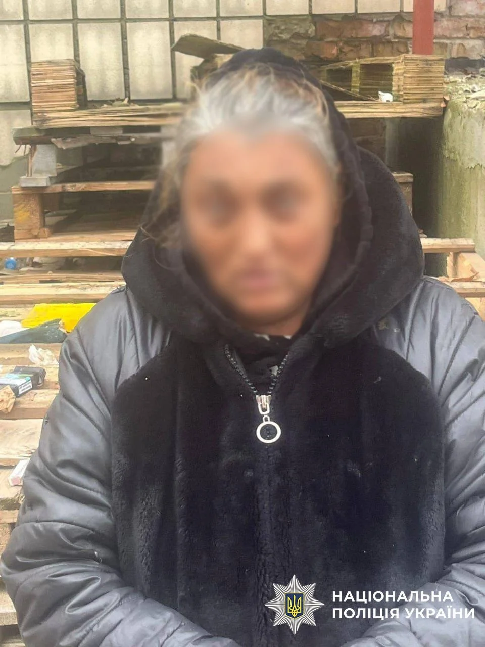 У центрі Києва затримали жінку, яка під видом «цілительки» грабувала перехожих