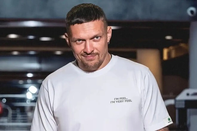 Усик назвав Мухаммеда Алі єдиним неперевершеним боксером у світі