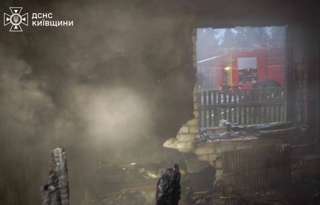Смертельний вогонь у Бучанському районі: пожежа забрала життя двох людей