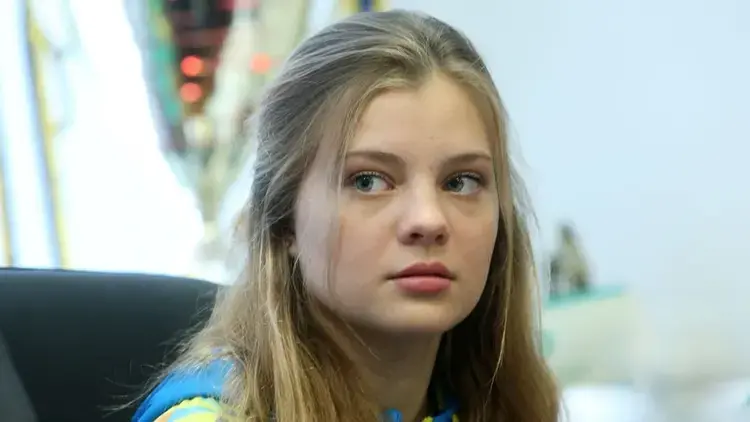 Зеленський скасував президентські виплати для Софії Лискун після зміни нею громадянства
