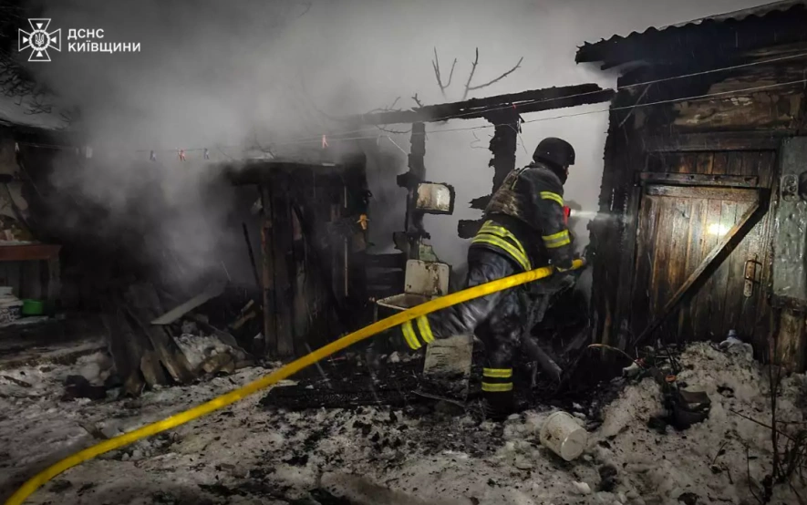 Магазини не зникають: як київські мережі працюють під час блекаутів