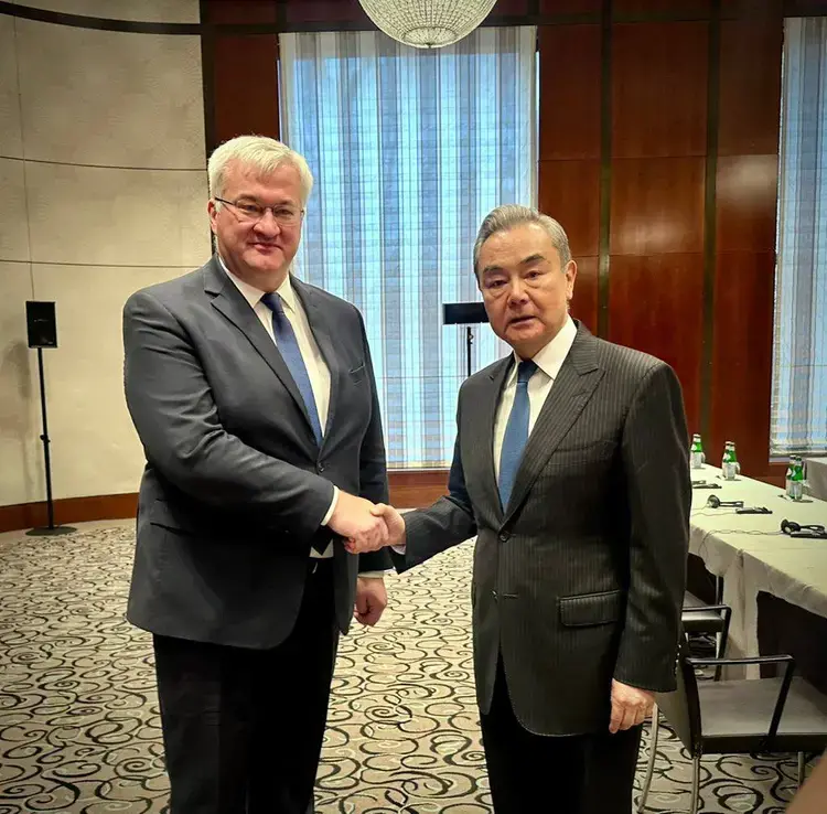 Китай посилює підтримку: Україна отримає новий пакет енергетичної допомоги