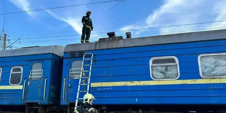 Смертельна напруга на даху вагона: трагедія з підлітками під Києвом