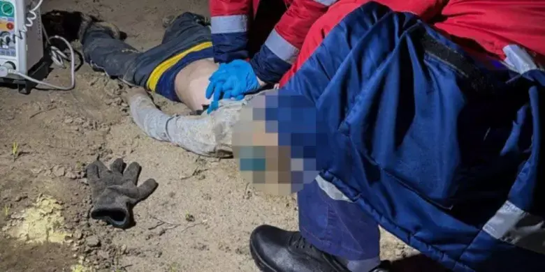 Трагедія в Бородянці: рятувальники виявили тіло дитини під шаром піску
