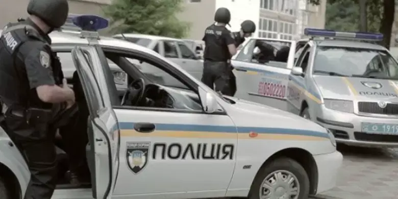 Танці під російську музику на меморіалі: поліція Обухівщини знайшла порушниць