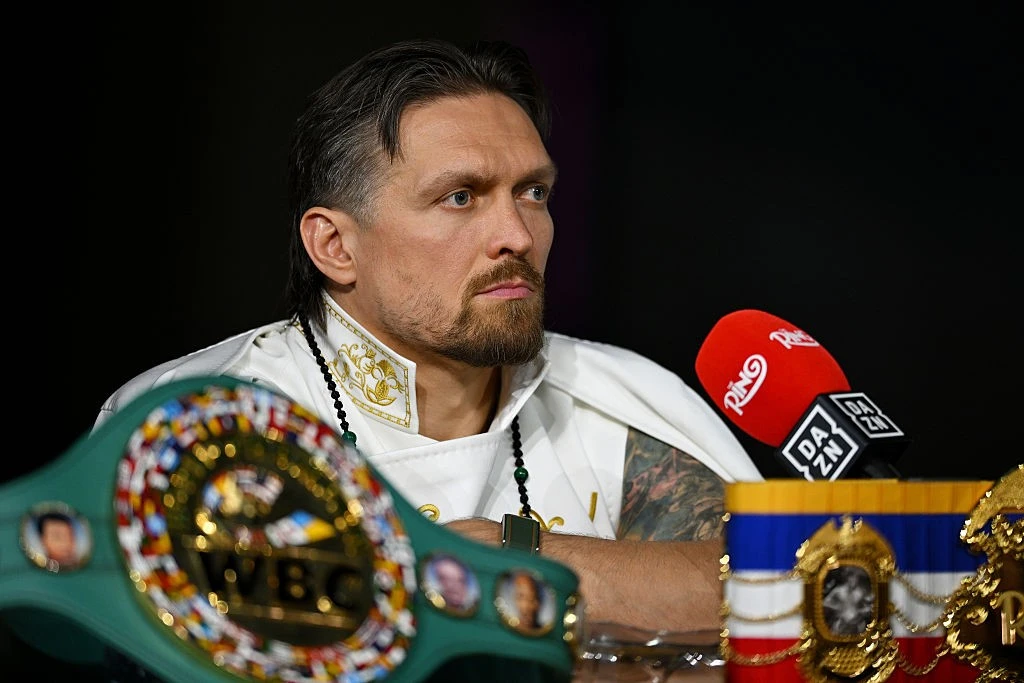 Турнір біля пірамід: Олександр Усик проведе захист титулу проти кікбоксера