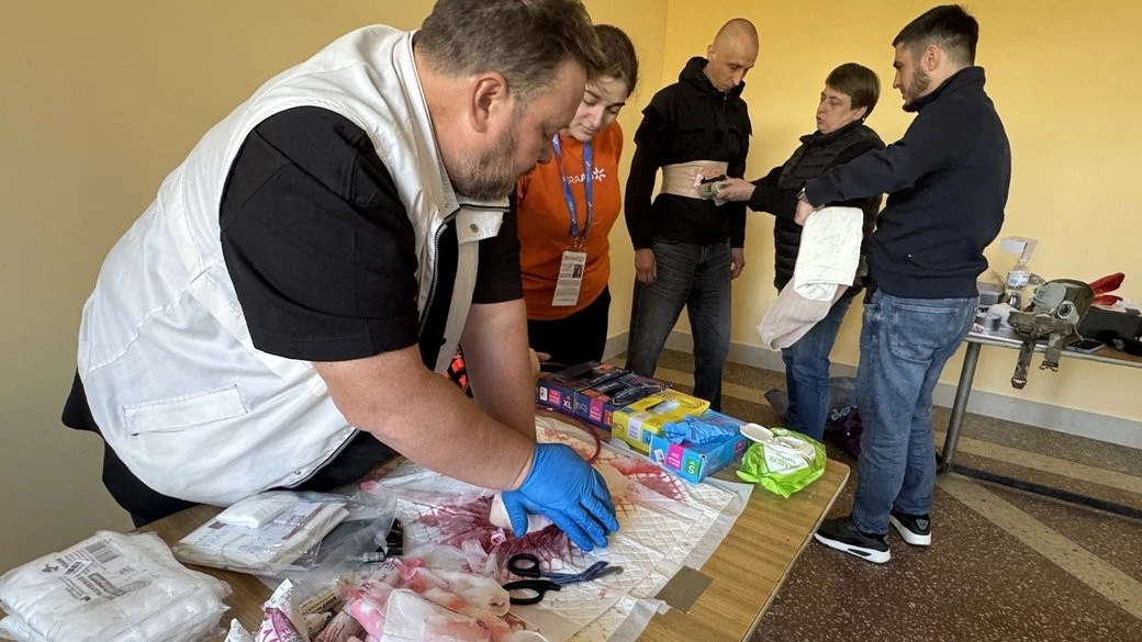 Залізничників поглиблено вчать рятувати життя пасажирів під час рейсів
