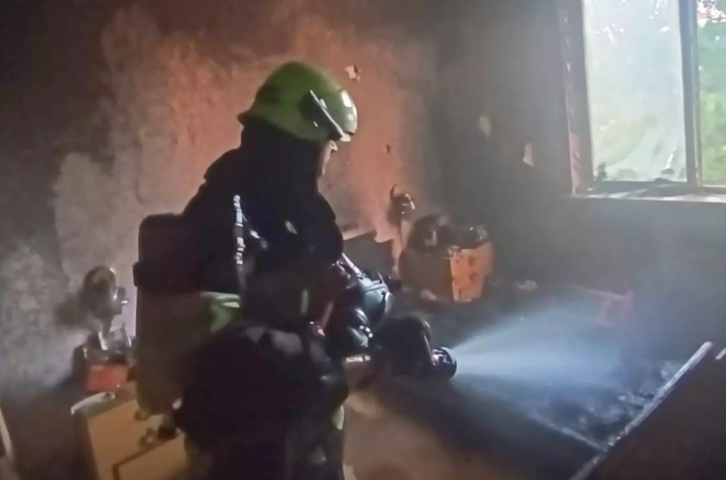 Масштабна пожежа на Білоцерківщині: вогнеборці врятували жителів десятиповерхівки