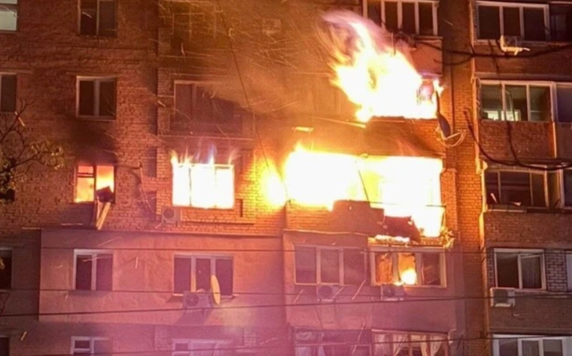 Масштабна пожежа на Білоцерківщині: вогнеборці врятували жителів десятиповерхівки